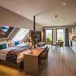 Hotel Akzent Saxer 4*
