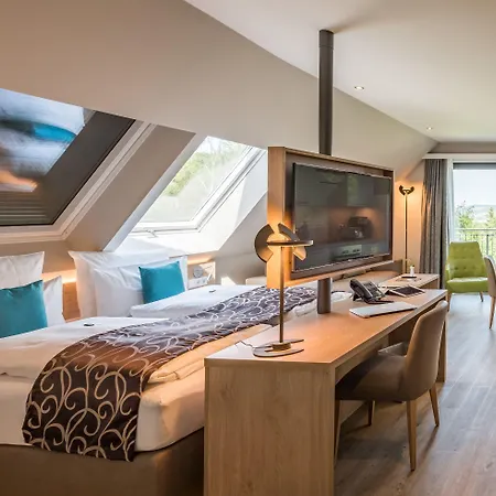 Hotel Akzent Saxer 4*